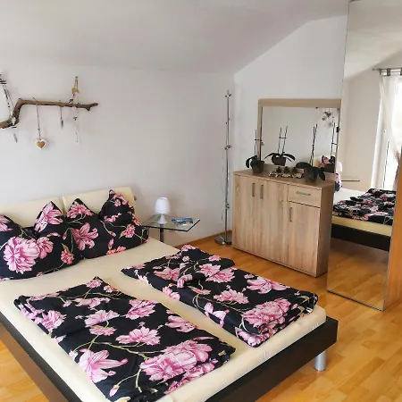 Sherpa Haus Am Hahnenkamm,reutte 公寓